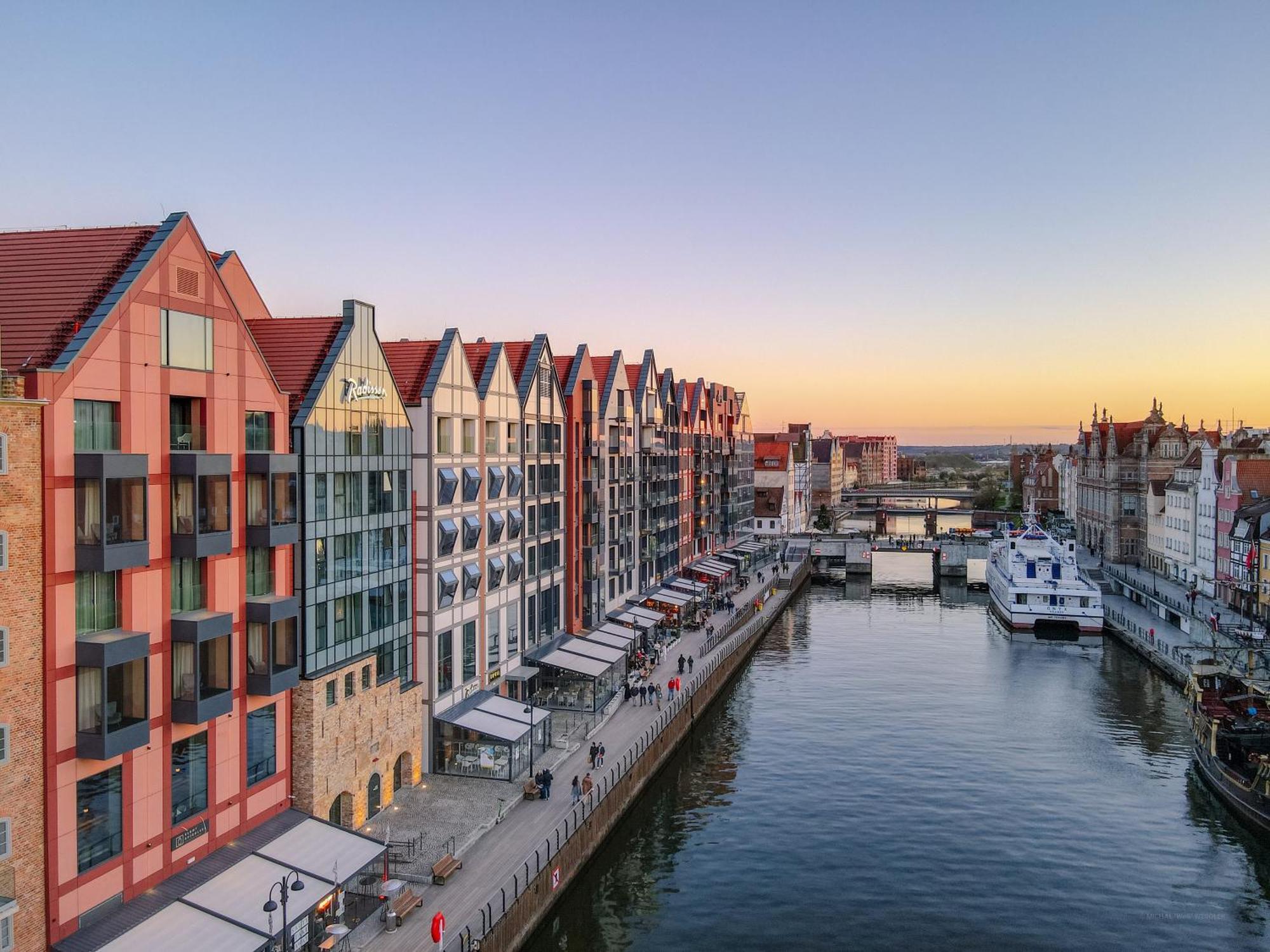 Deo Plaza Riverside & Radisson Spa By Downtown Apartments Danzica Esterno foto
